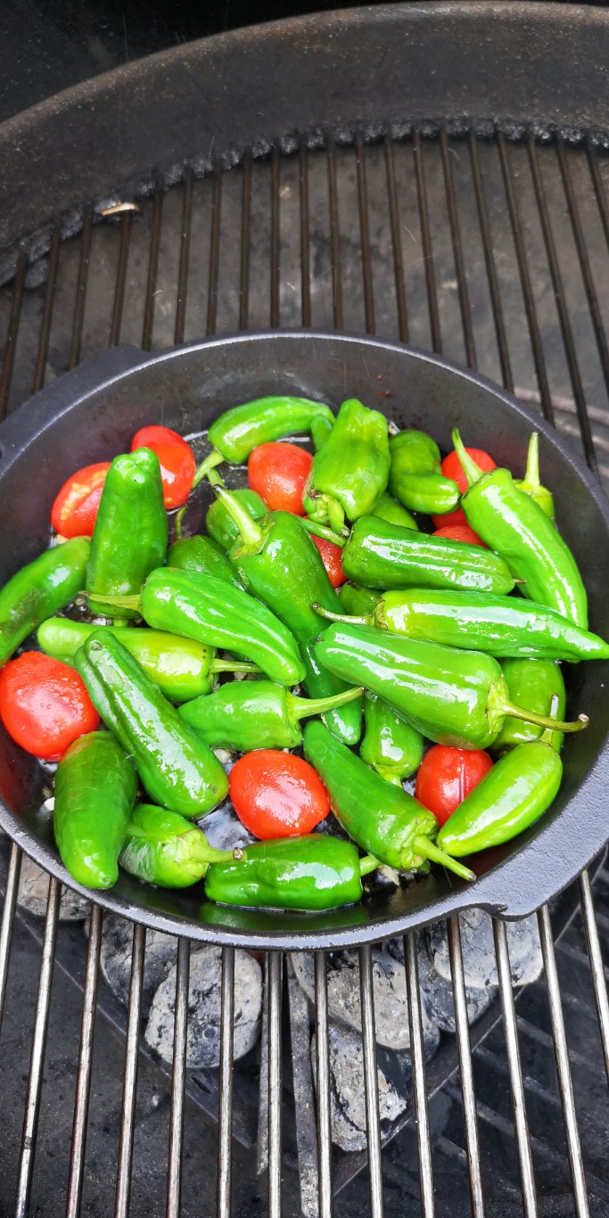 green pepper with cherry tomatos